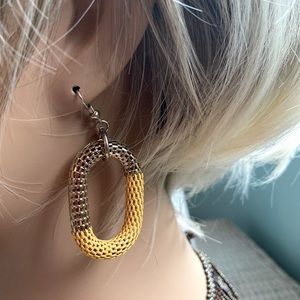 Earrings that look great with necklace. Beautiful pierced mesh type.